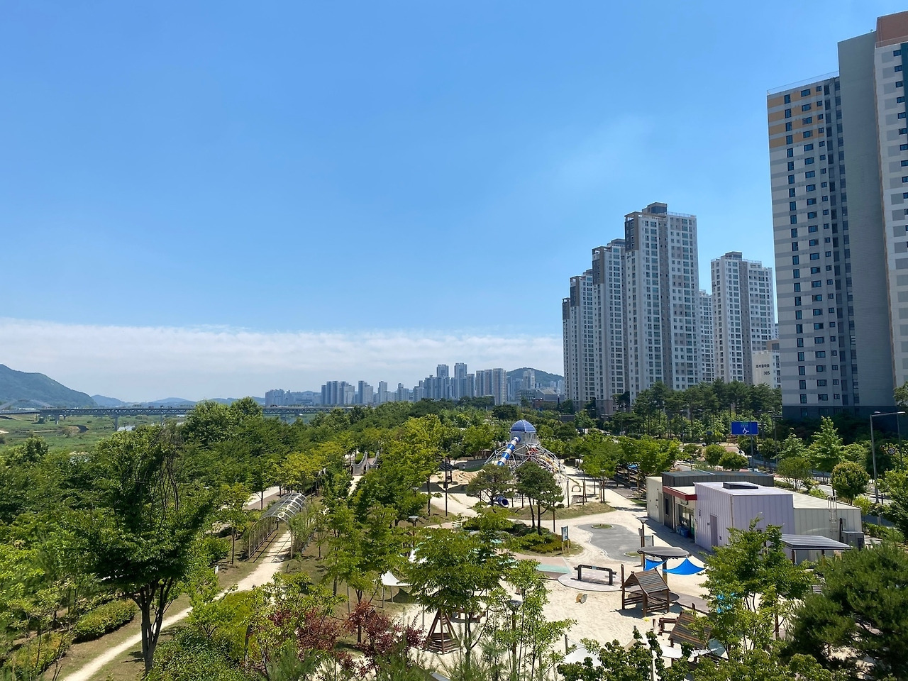 다운로드 (5).jpg