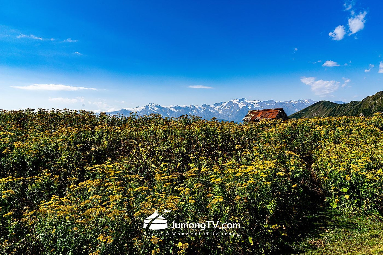 a 코롤디호수 십자가 전망대 우쉬바산 2.jpg