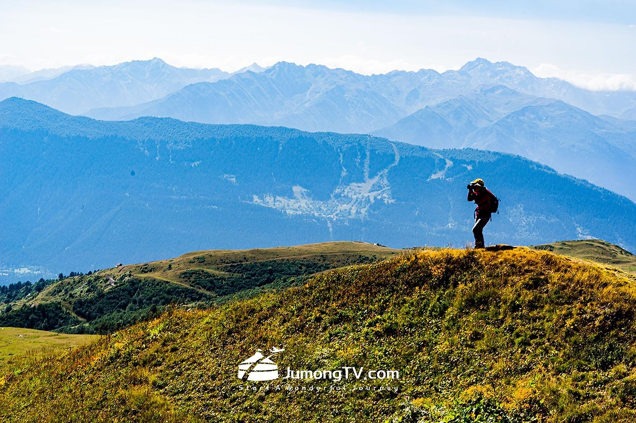 a 코롤디호수 십자가 전망대 우쉬바산 16.jpg