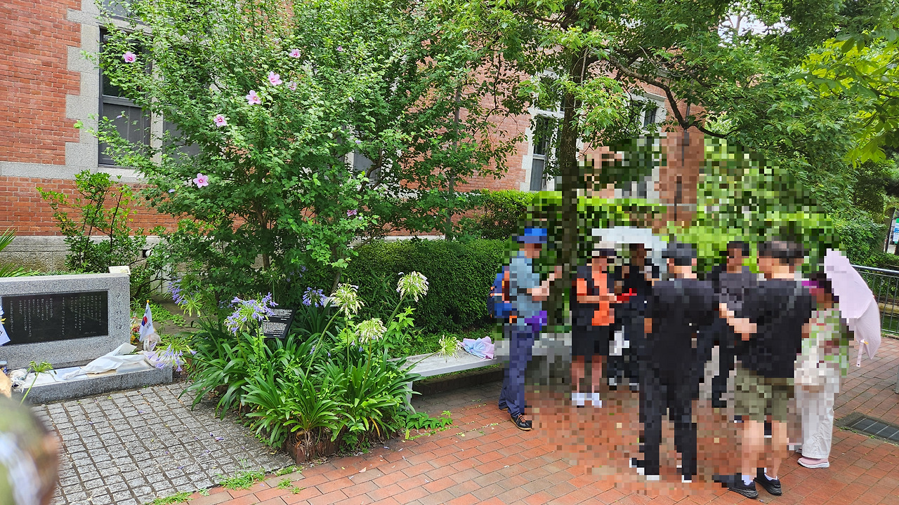 윤동주_정지용 시비1.jpg