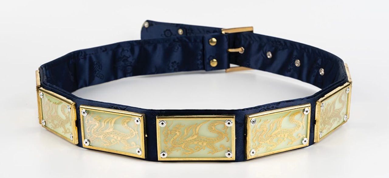 네모난 판형을 연결해 만든 옥대 (1).jpg