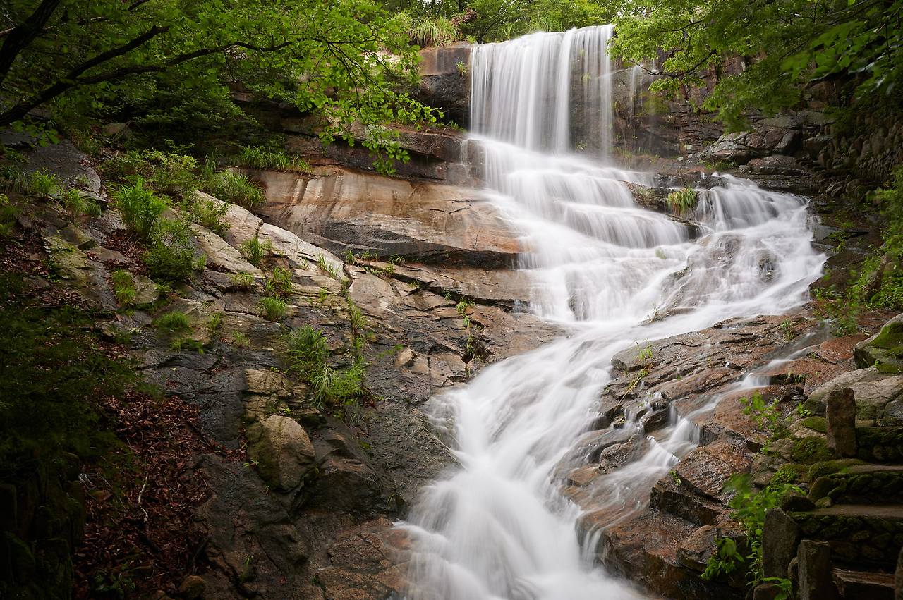 27 1 waterfall 3 seasons-02.jpg