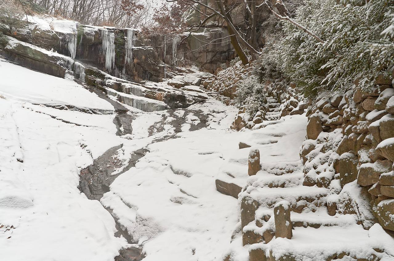 27 1 waterfall 3 seasons-10.jpg