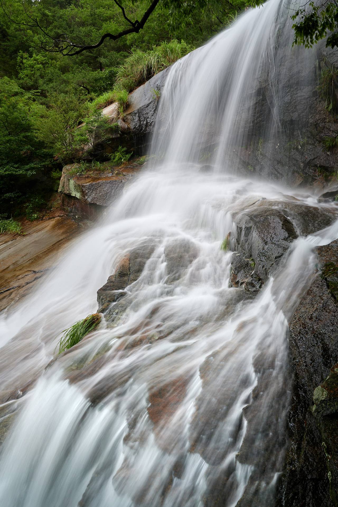 27 1 waterfall 3 seasons-03.jpg