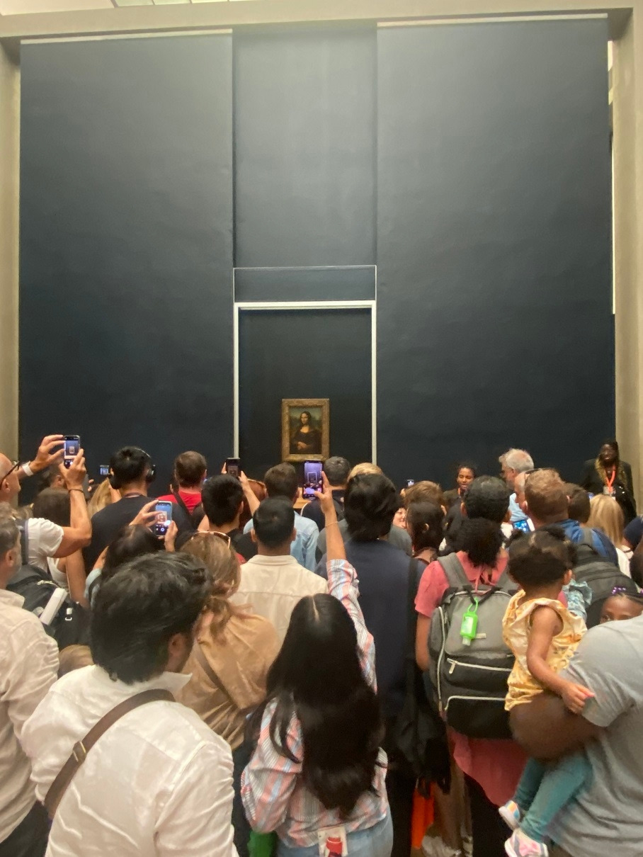 파리 루부르박물관 모나리자.jpg