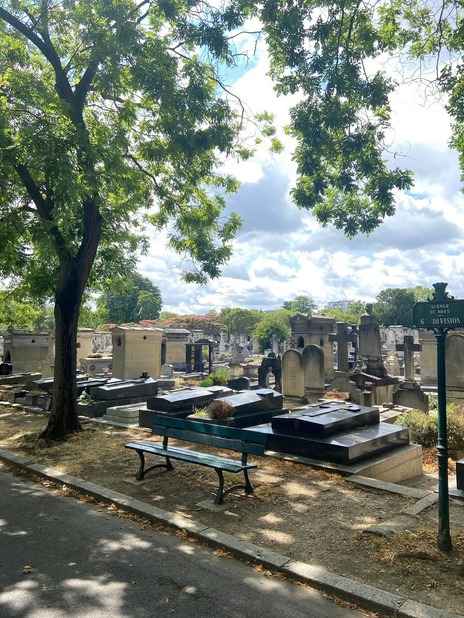 파리_몽파르나스묘지공원.jpg