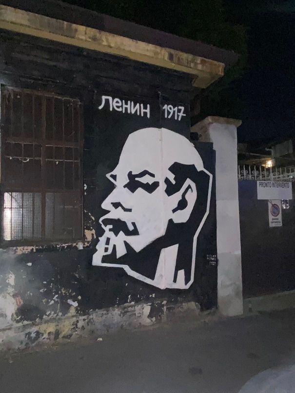 밀라노의 레닌.jpg