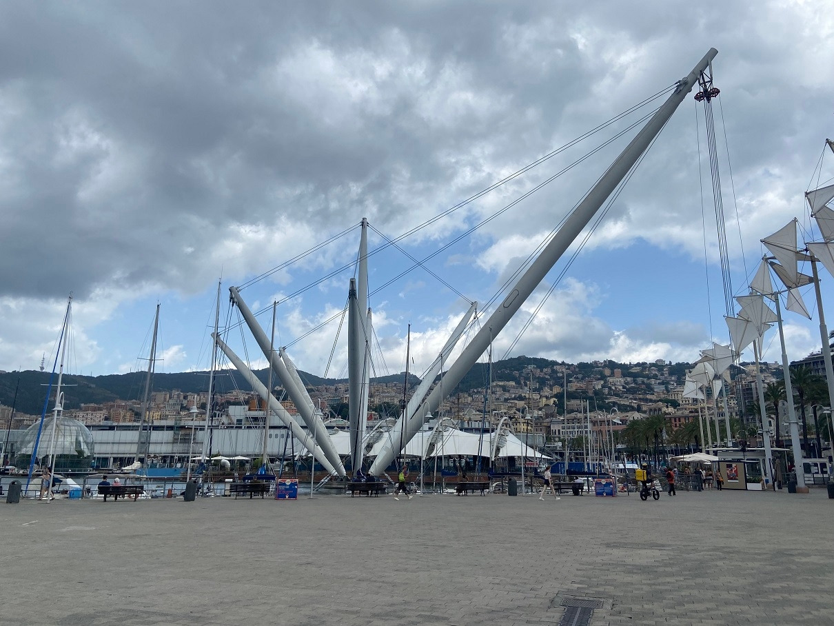 Bigo Paranomic Lift.jpg