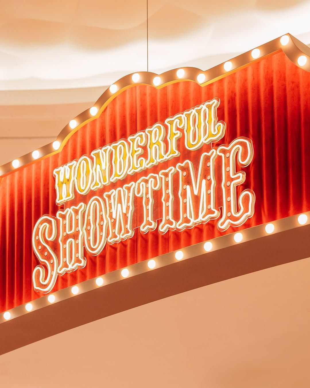 피앤피에이전시 매거진 롯데백화점 잠실점 원더풀 쇼타임 (2).jpg