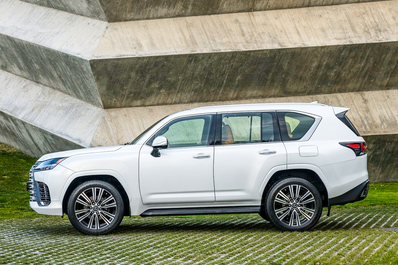 Lexus-LX-2022-1280-71915dd831121576b9fb86dae372d71748.jpg