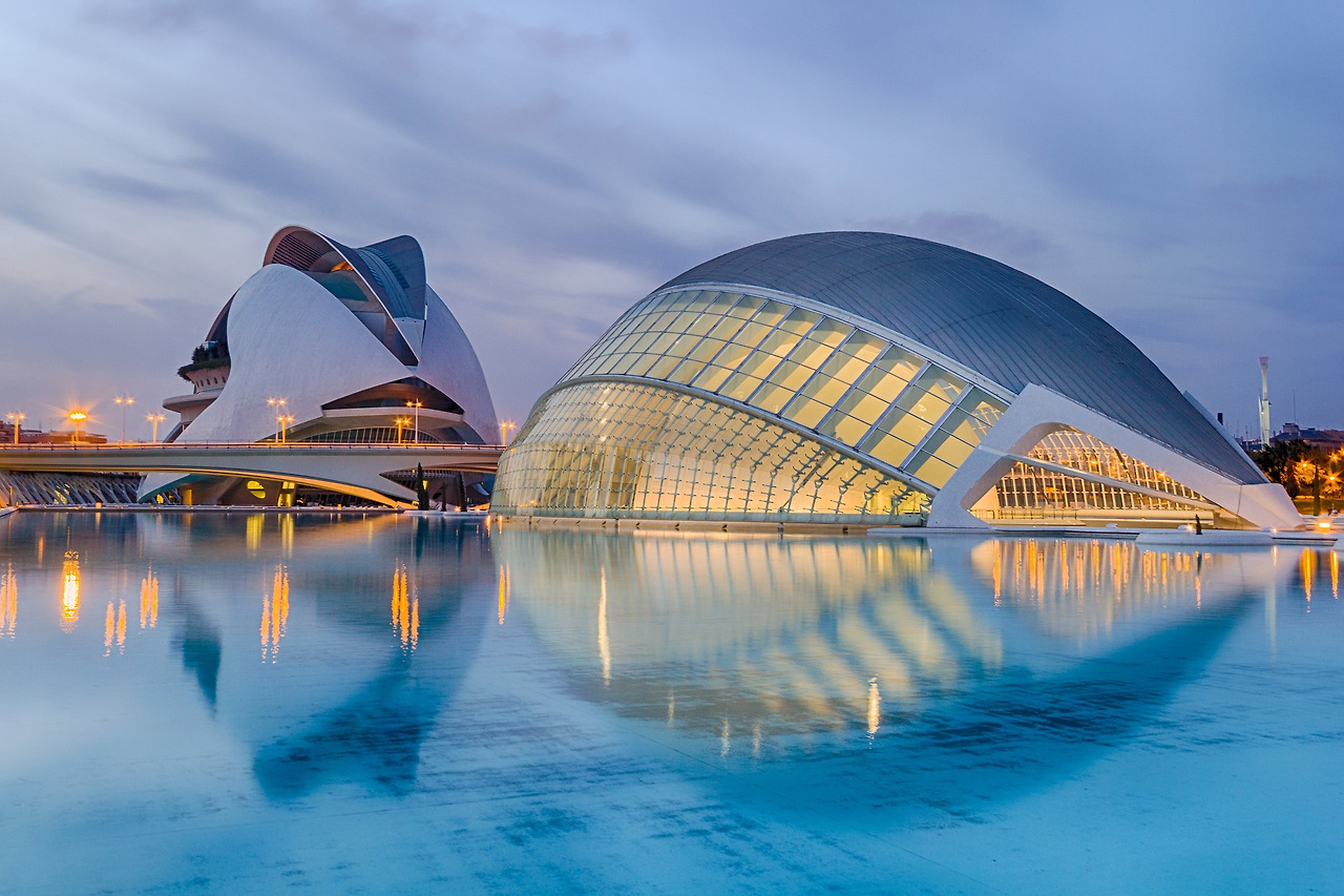 valencia-1049389_1920.jpg