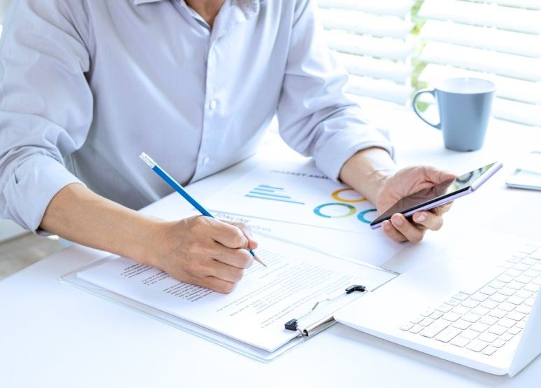 밑빠진 독에 물붓기3.jpg