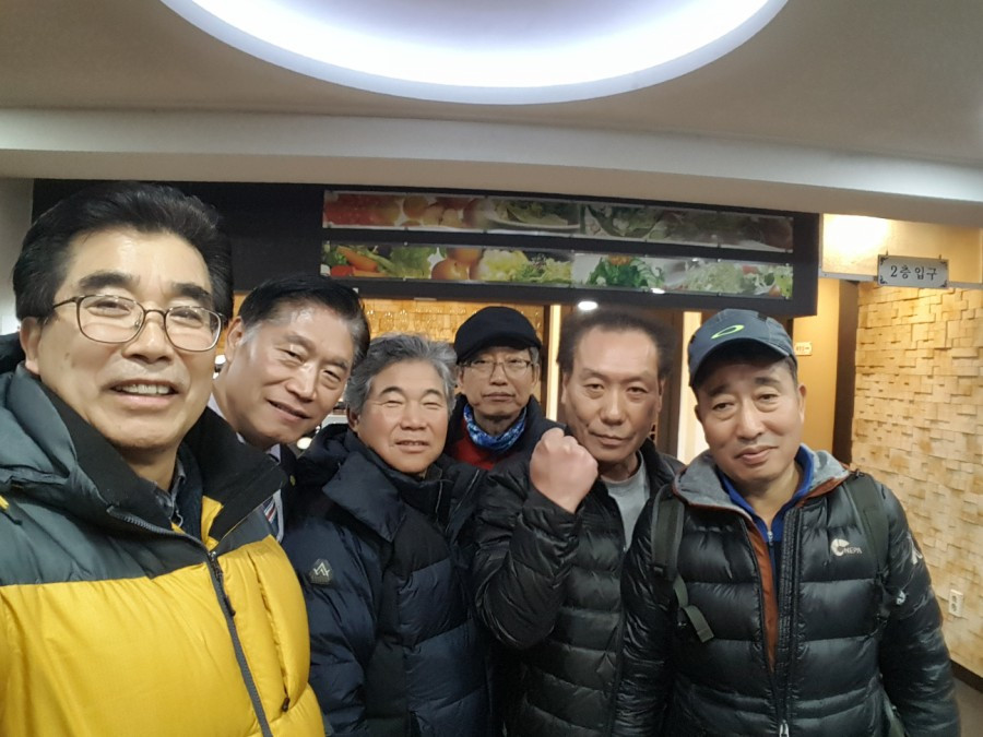 50대직장인 과거에 매몰되다2.jpg