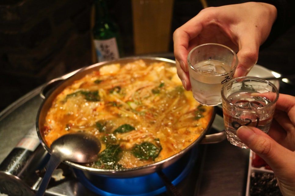 밑빠진 독에 물붓기2.jpg