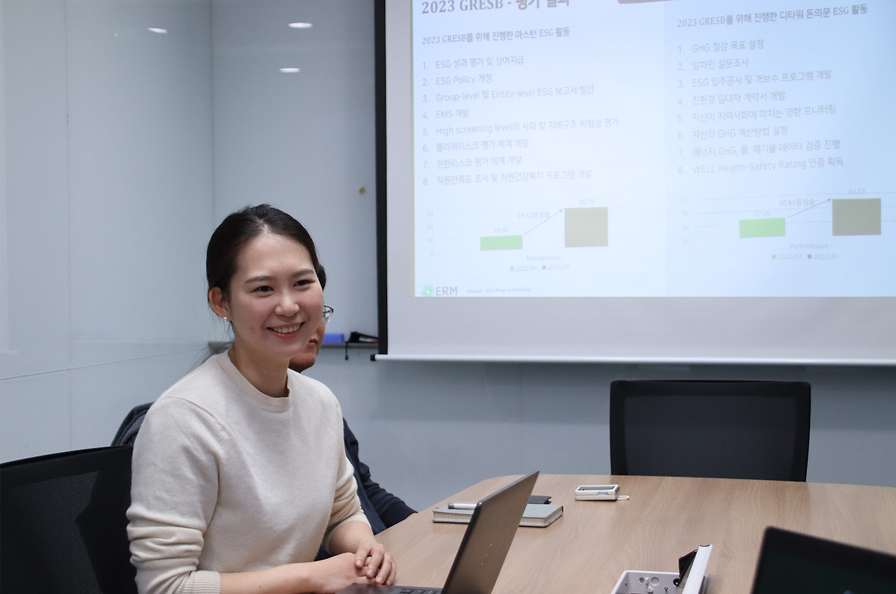 [사진 설명1] 마스턴투자운용 본사에서 진행된 부동산 실물자산 ESG 평가 특강 현장 (1) (사진 제공=마스턴투자운용 브랜드전략팀) (1).jpg