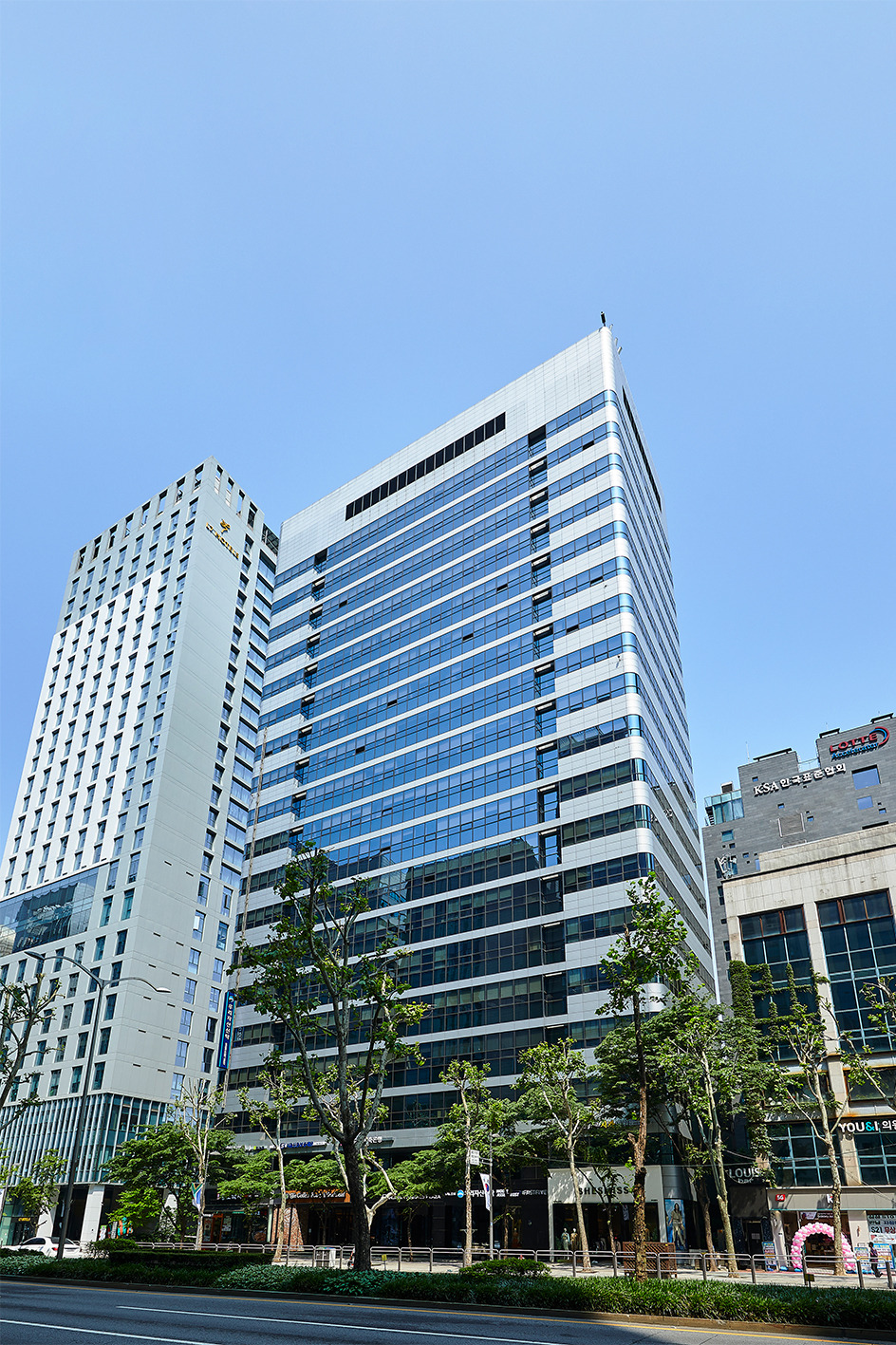 [사진 설명1] 강남 테헤란로 소재 ‘강남파이낸스플라자’ 사진(1) (사진 제공=마스턴투자운용 브랜드전략팀).jpg