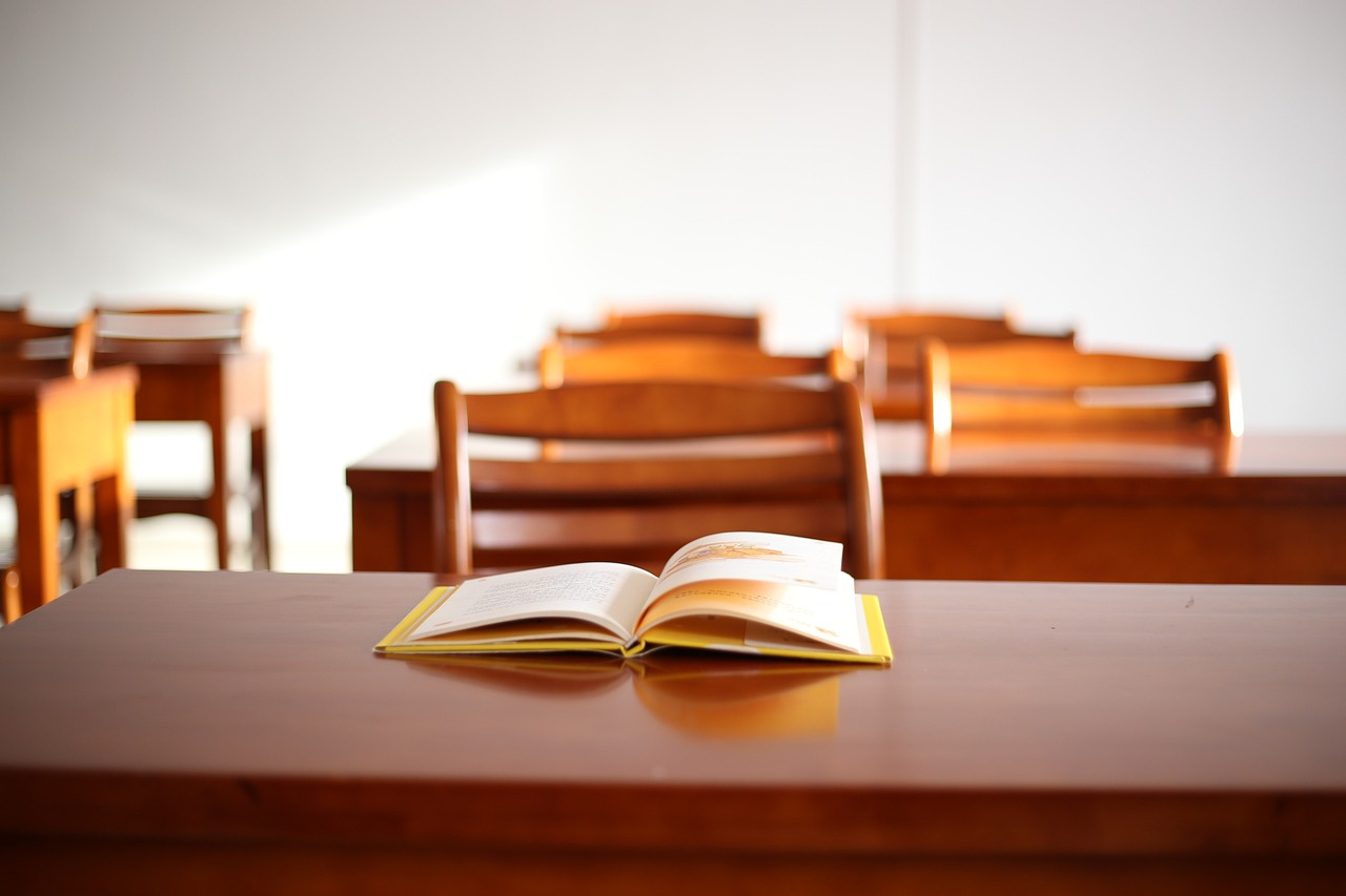 classroom-5510382_1280.jpg