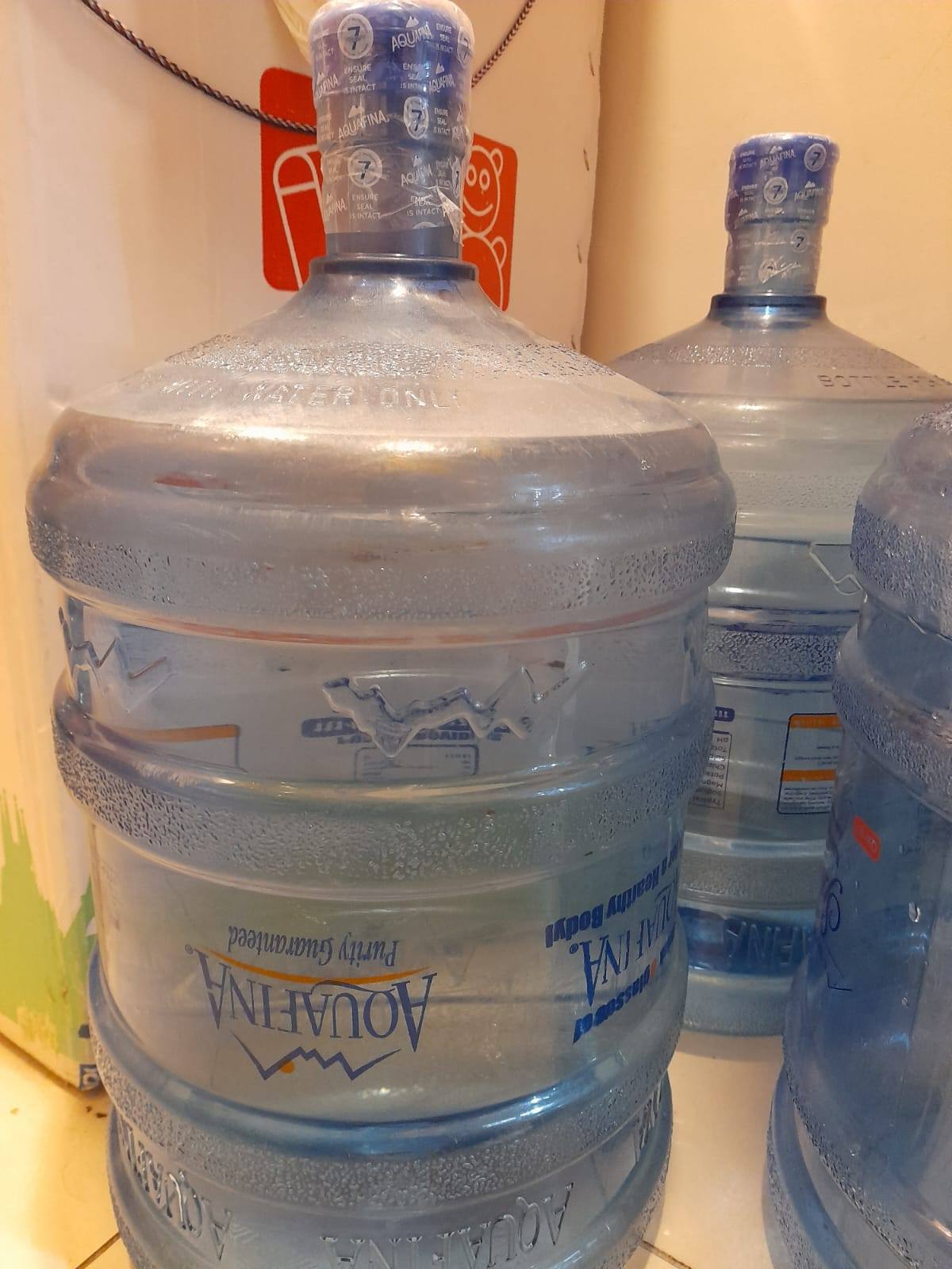 아쿠아피나 큰생수통.jpg