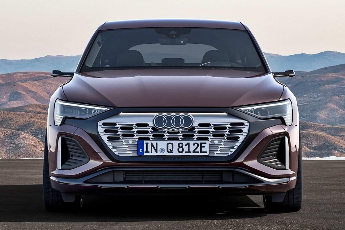 아우디-Q8-e-트론-4.jpg