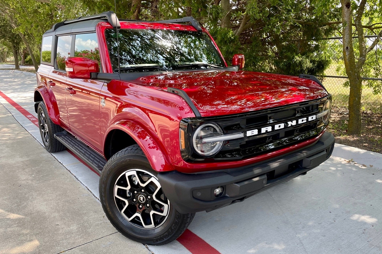 포드-브롱코-4.jpg