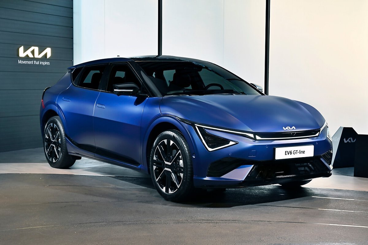 기아-더-뉴-EV6-GT-라인.jpg
