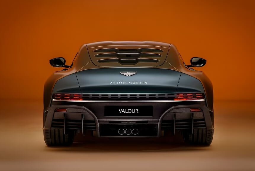 애스턴마틴-발러-18.jpg