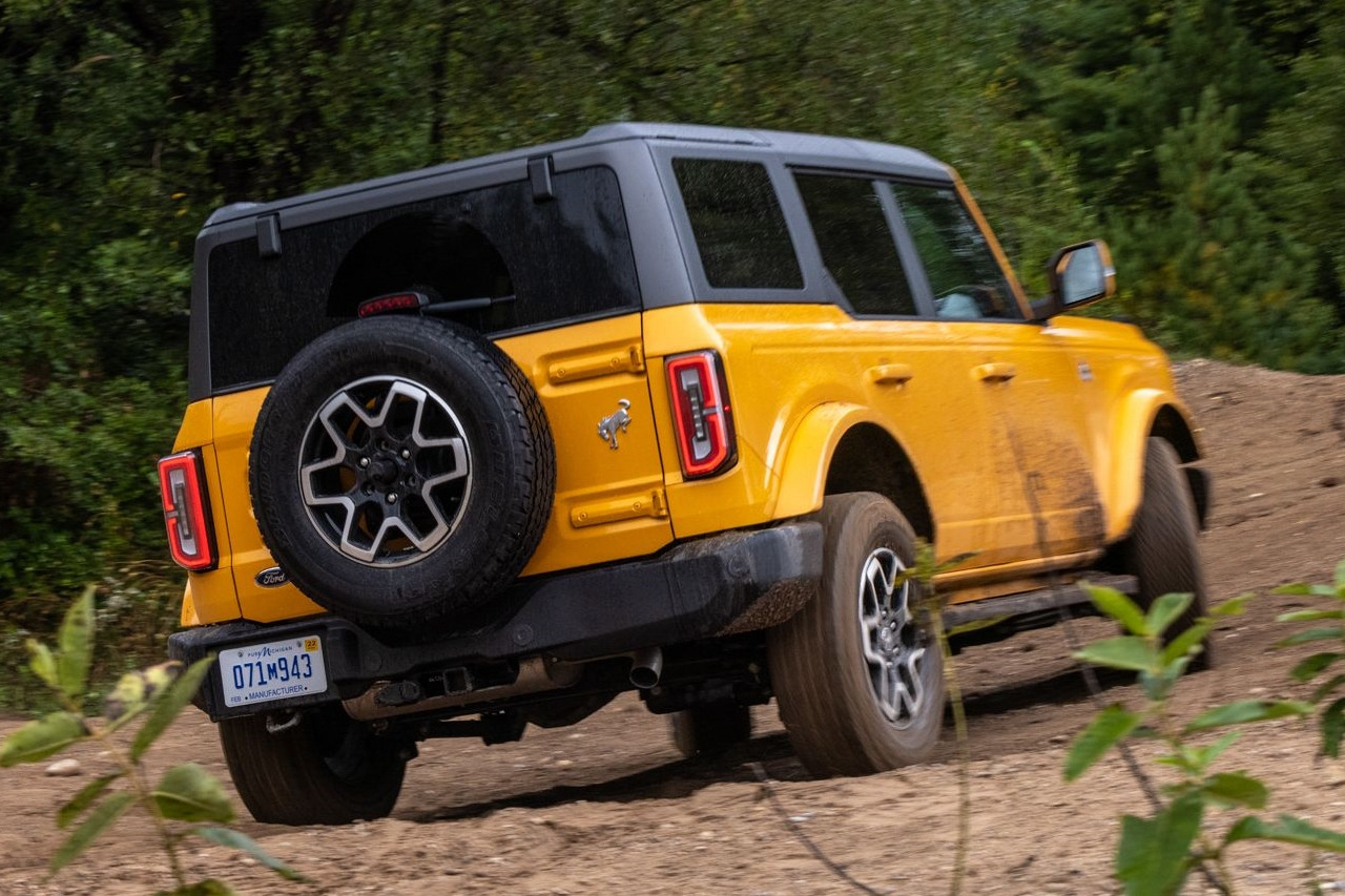 포드-브롱코.jpg
