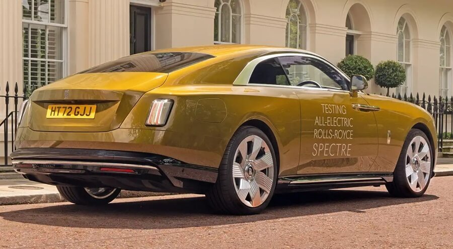 롤스로이스-스펙터-4.jpg