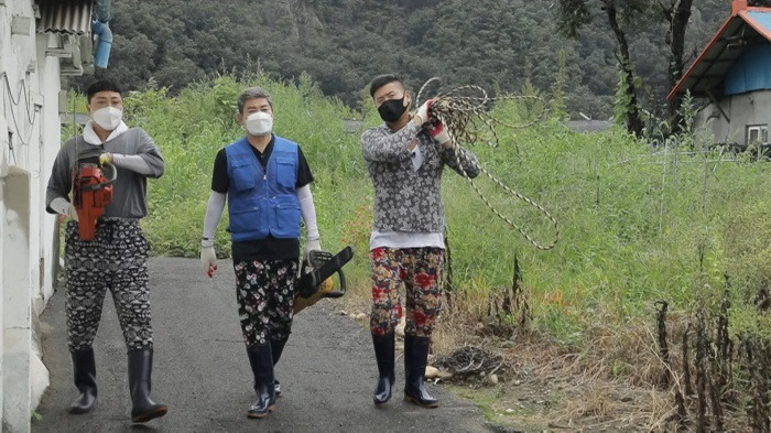 일꾼의 탄생.jpg