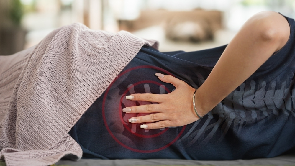 7월 건강정보_허리통증 숙면  (1).jpg