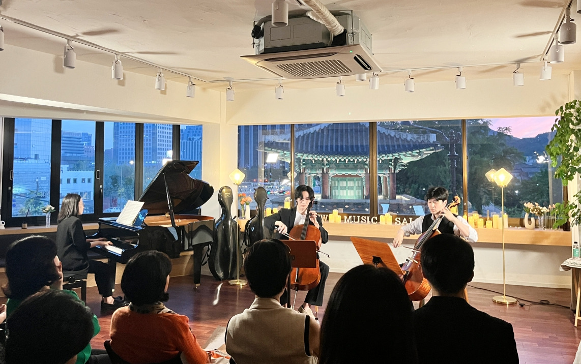 오뉴 음악살롱.jpg