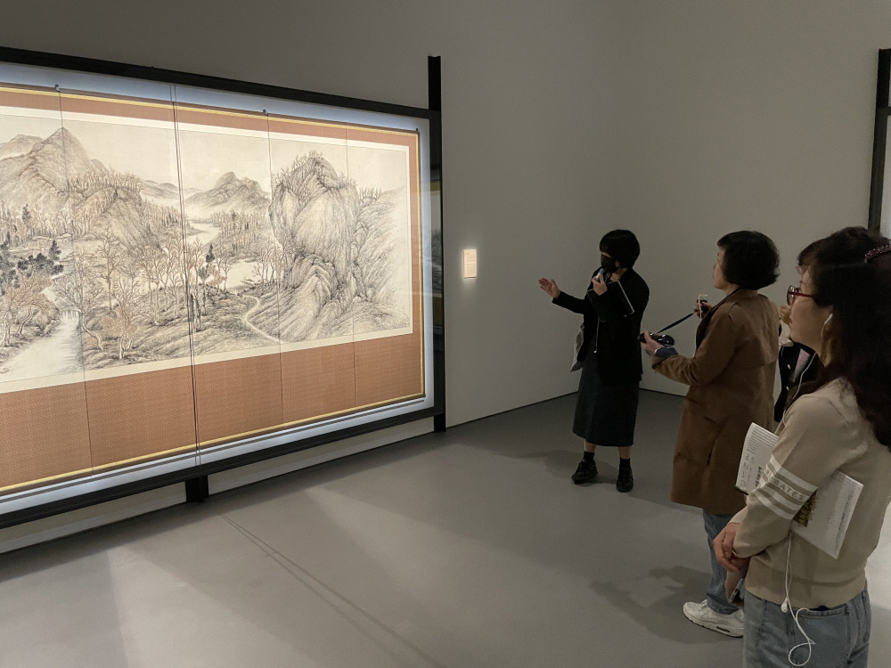 [크기변환]4월 미술산책_아모레퍼시픽 (60).jpg