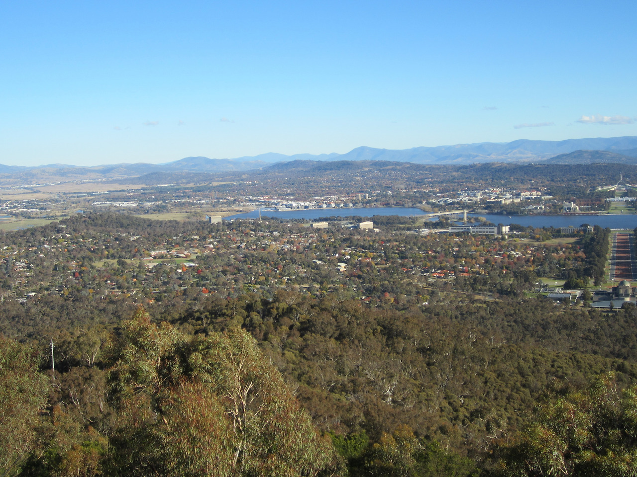Campbell_from_Mount_Ainslie_May_2012.jpg