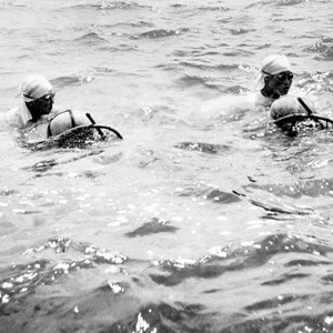 제주 해녀 1957 국가기록원.jpg