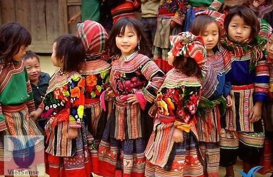 사파 소수민족 몽족 어린이들 네이버 블로그.jpg