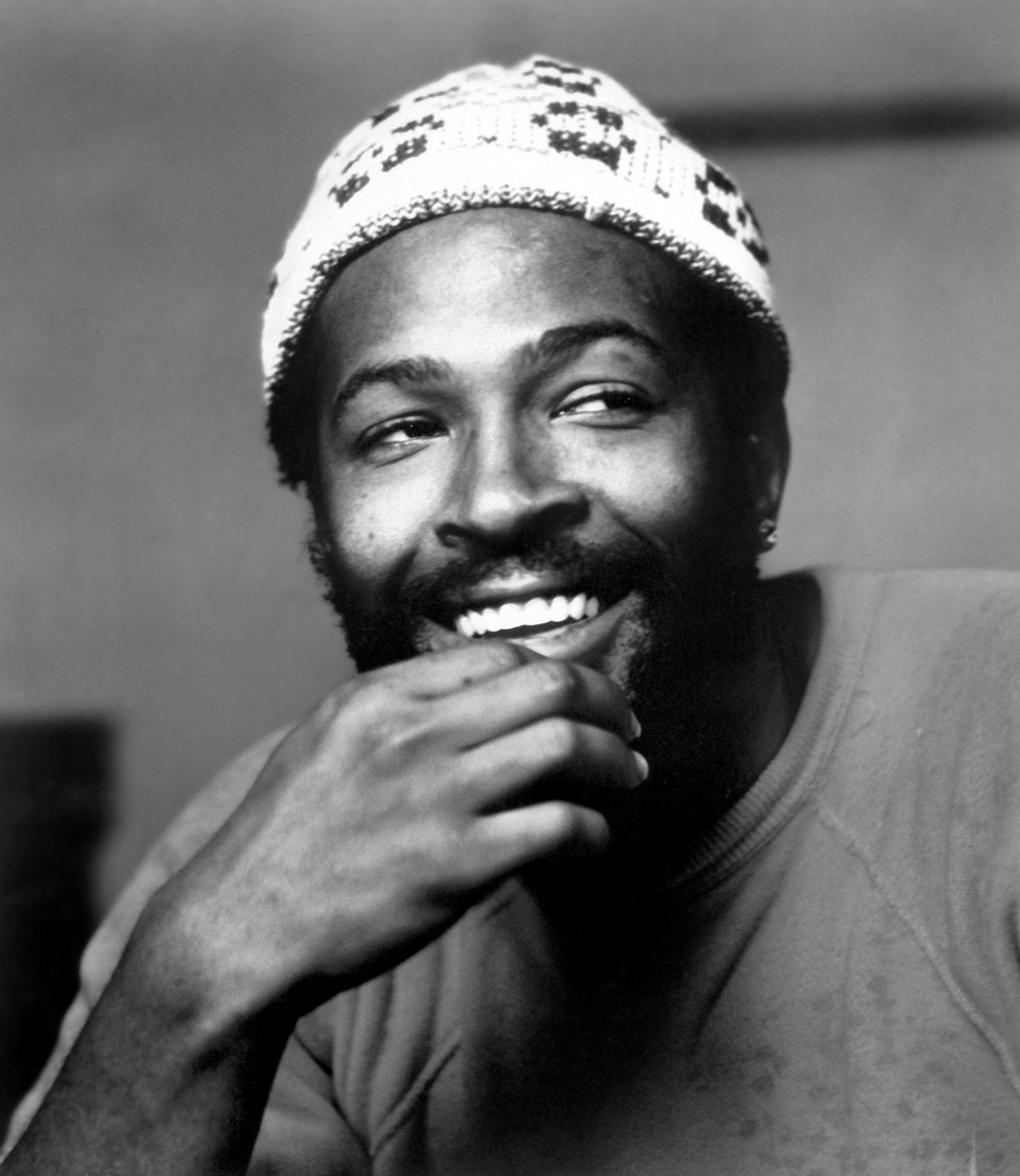 Marvin_Gaye_(1973_publicity_photo).jpg