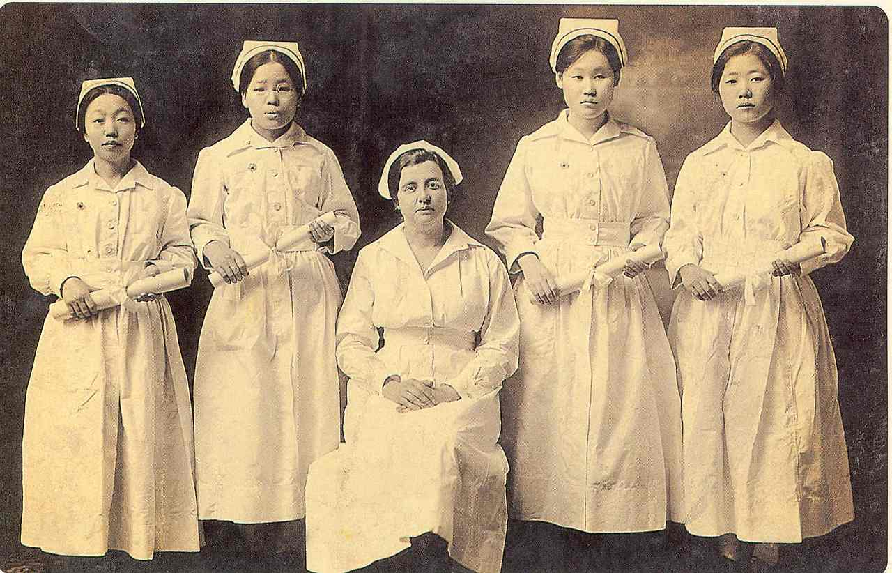 간호부 양성소-1923(한국간호100년).jpg