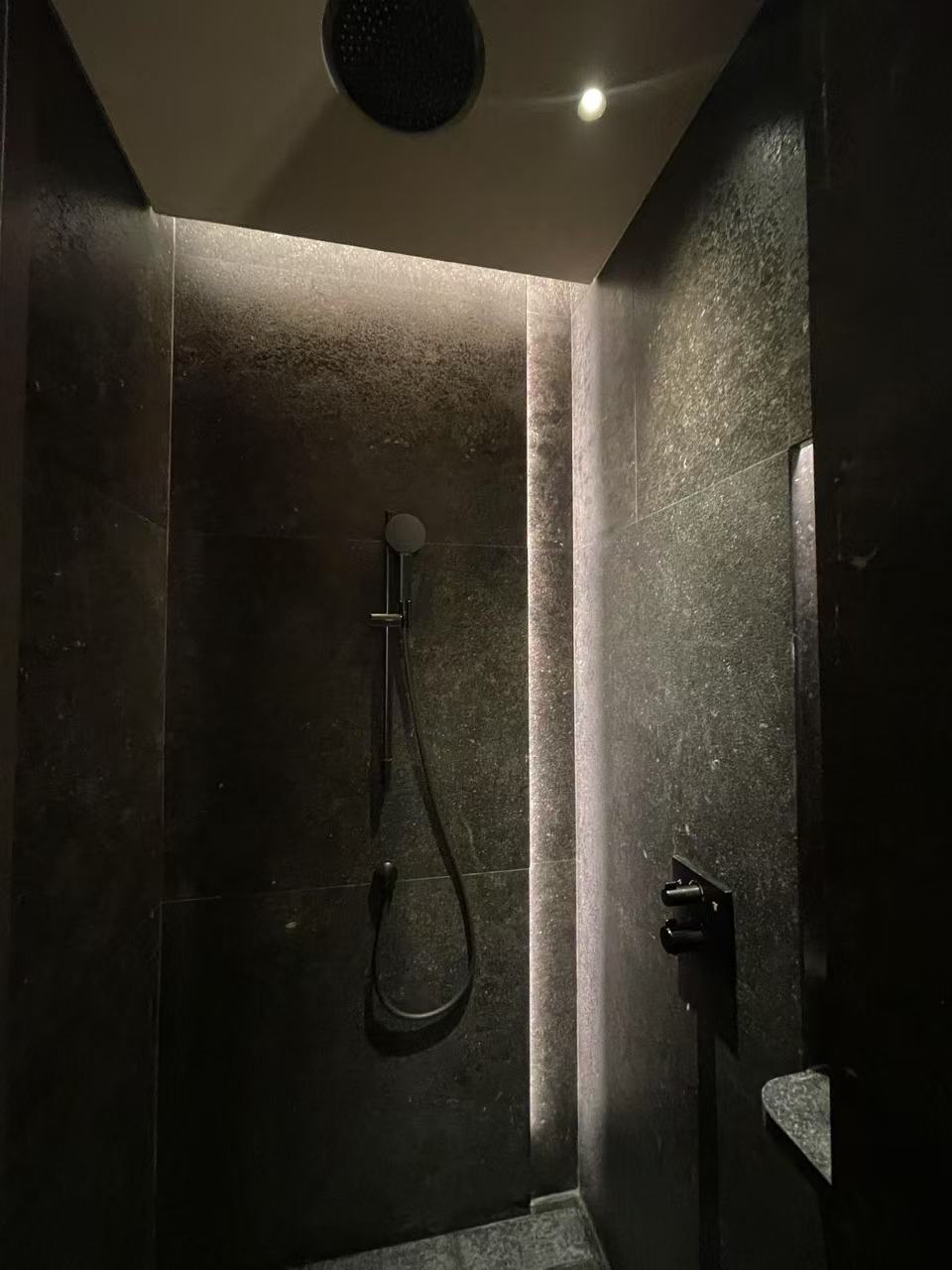 샤워.jpg