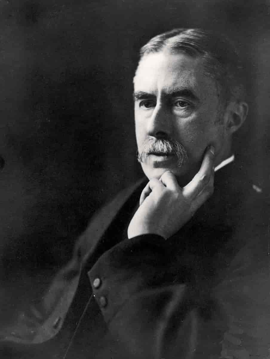 Alfred_Edward_Housman.jpg