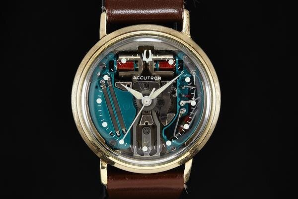 Bulova_Accutron_Spaceview_Dial_grande.jpg