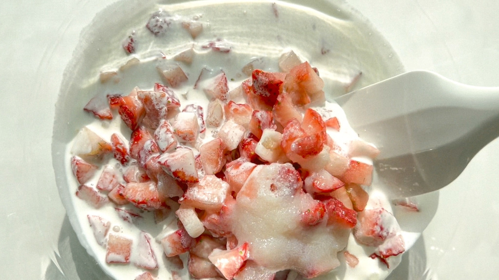 Strawberry Ice cream_image1.jpg