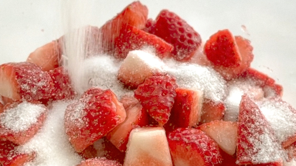 Strawberry Syrup_image2.jpg