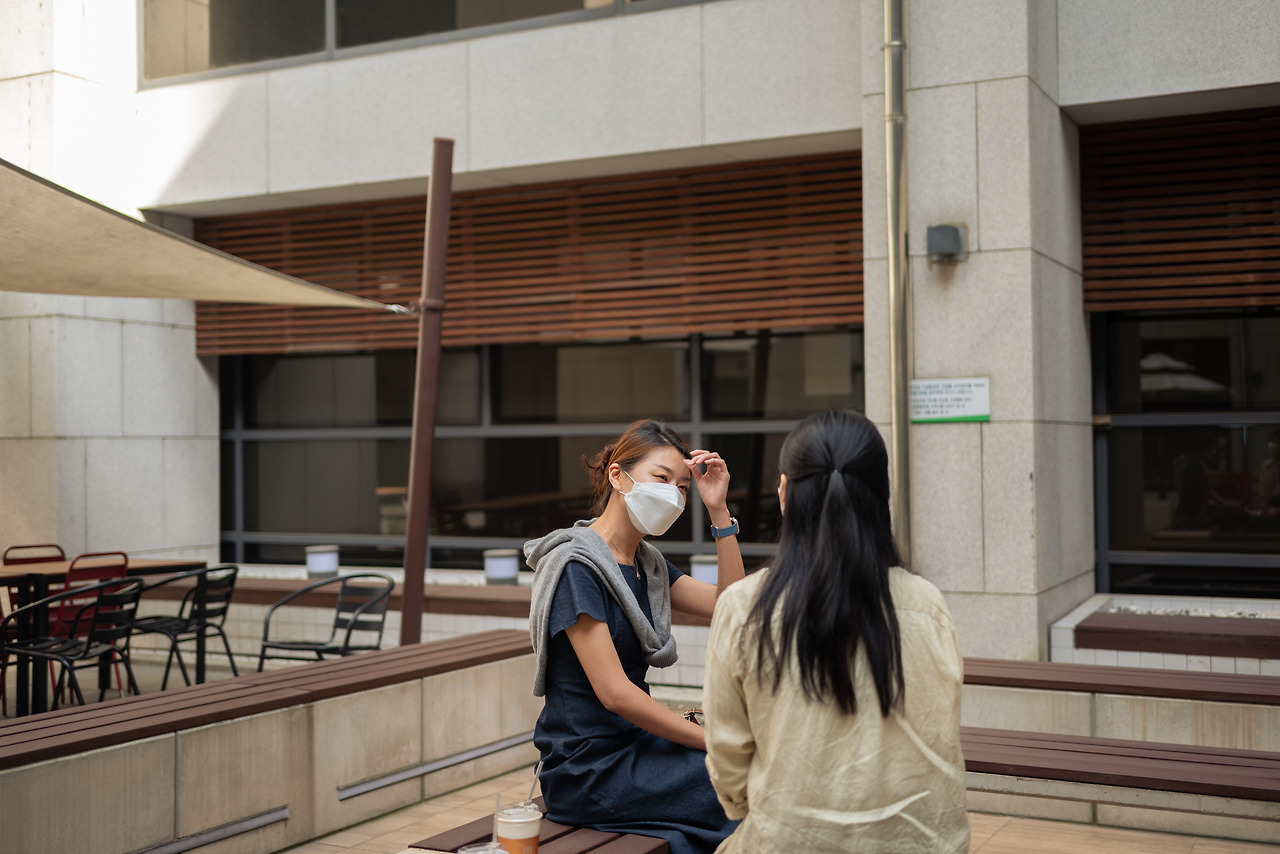 노란 교수님 1-2.jpg