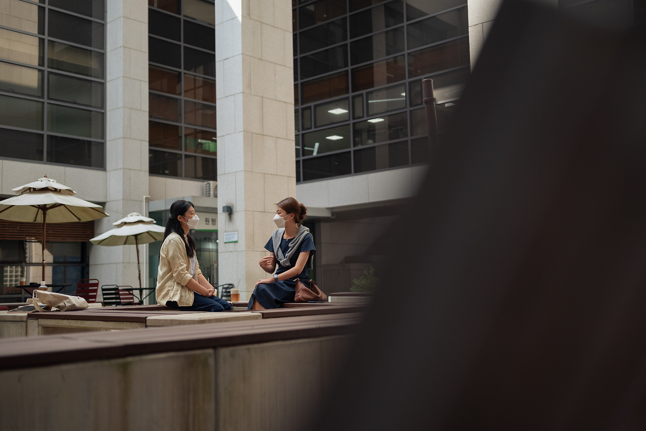 노란 교수님 2-1.jpg