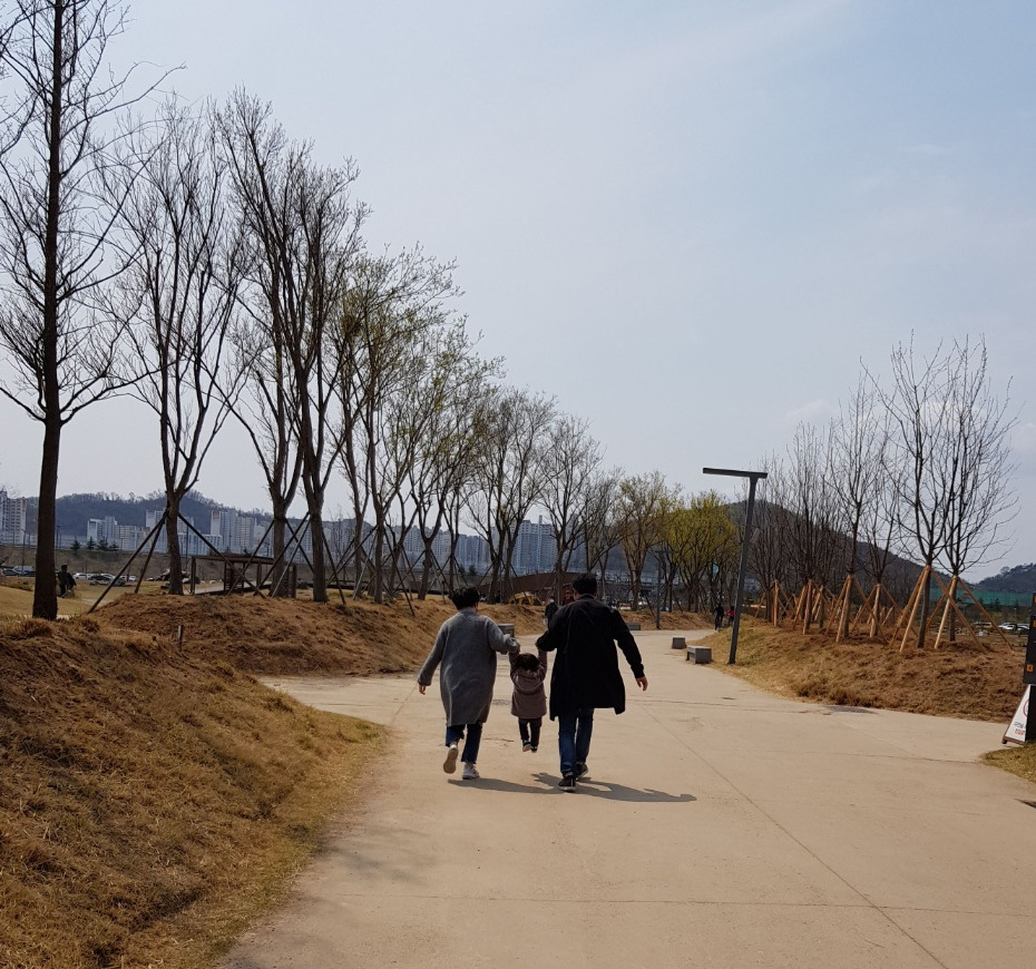 엄마의 부재.jpg