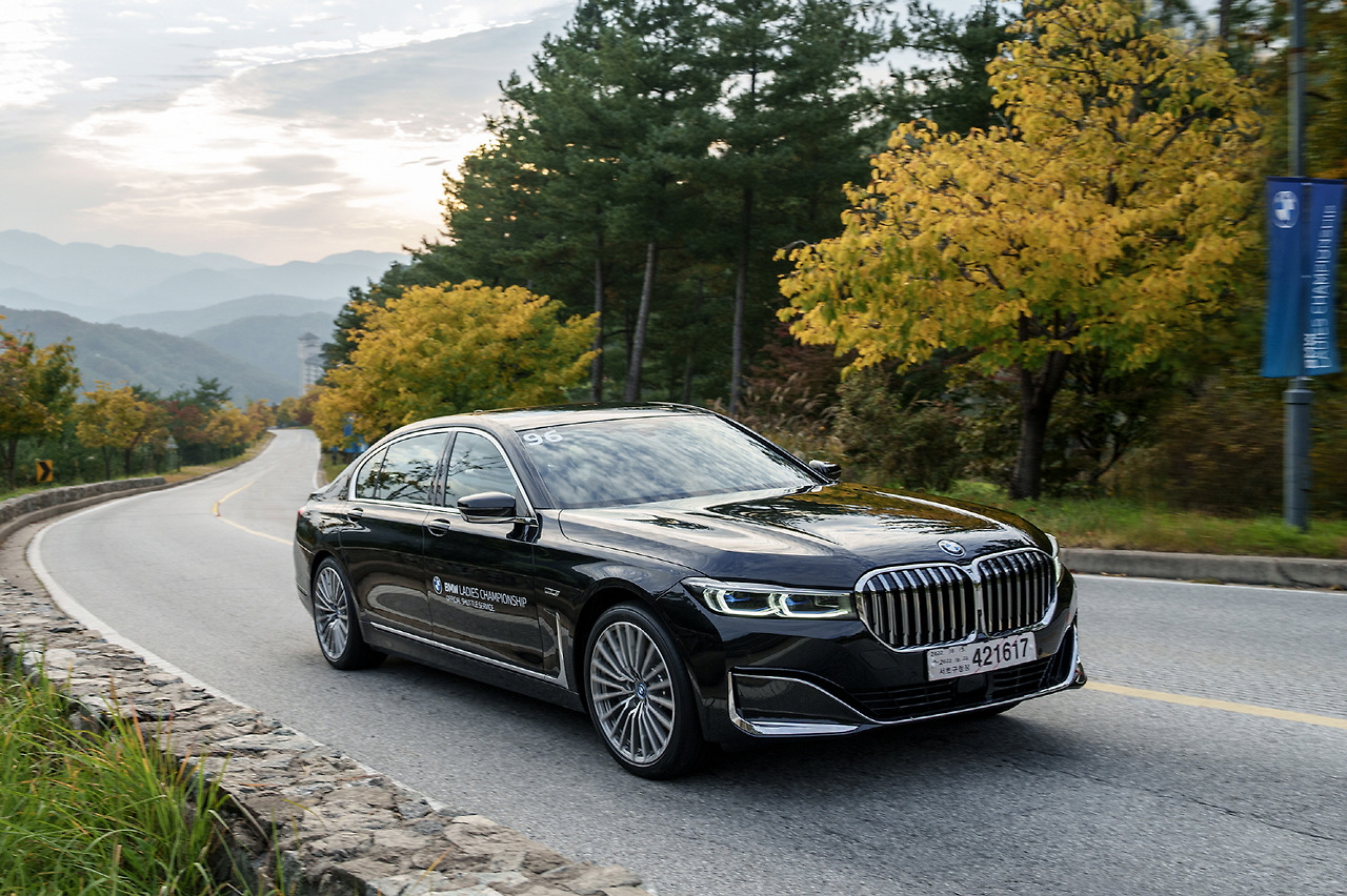 사진-BMW 레이디스 챔피언십 2022 프리미엄 의전 서비스 (2).jpg