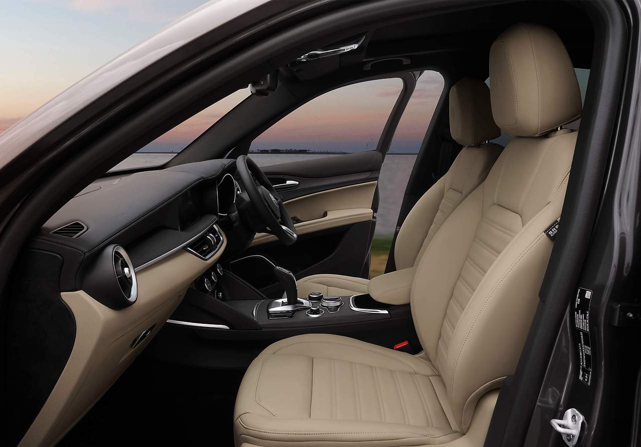 ar_stenvio_lusso_interior_front_sheet.jpg