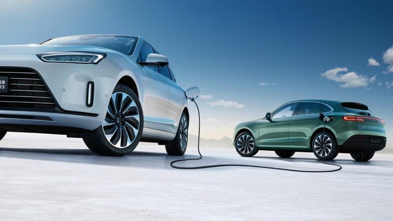 Electric-Car-Huawei-AITO-M5-Release-Date-Announced.jpg