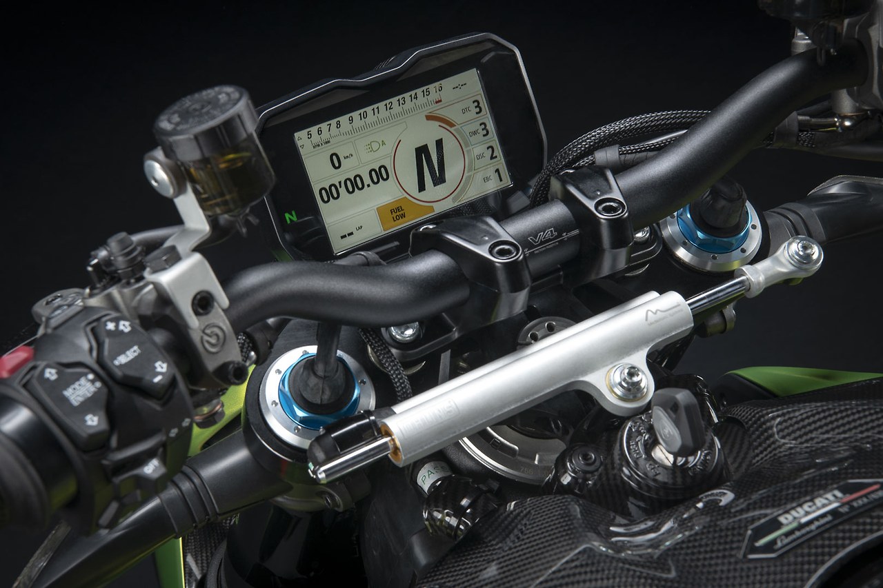 2023-ducati-streetfighter-v4-lamborghini-first-look-naked-upright-superbike-motorcycle-25.jpg