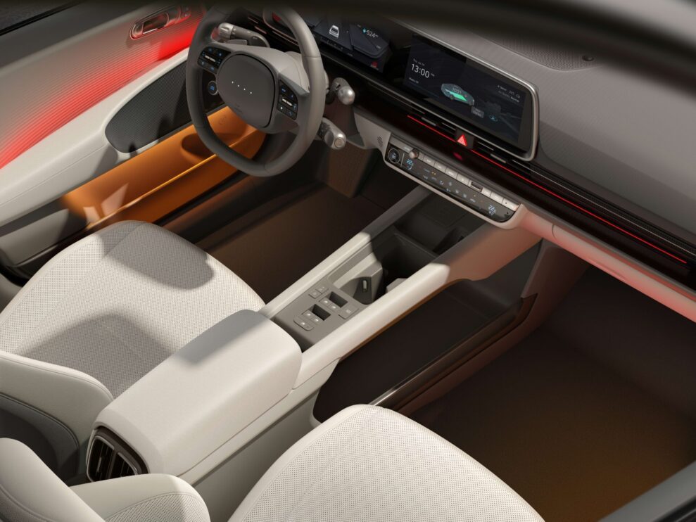 07.-IONIQ-6_KV_Interior_PR-1920x1440_2-989x742.jpg